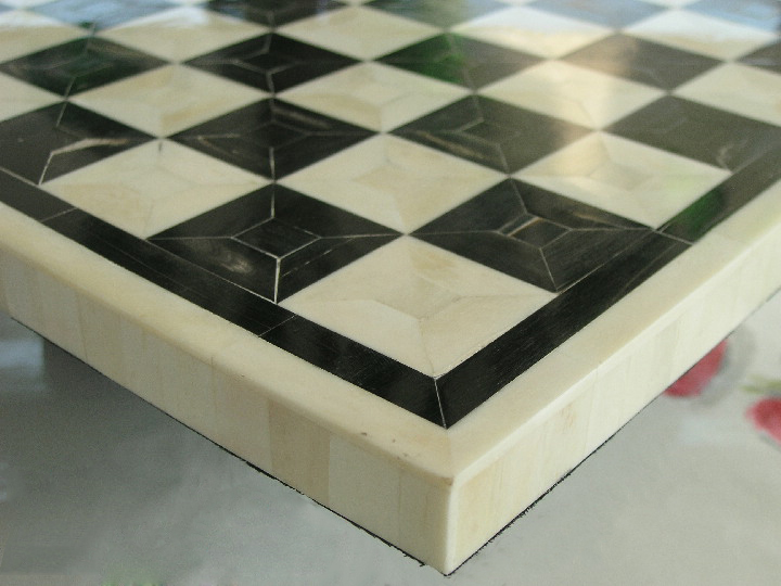 Tile Chess, Board Game
