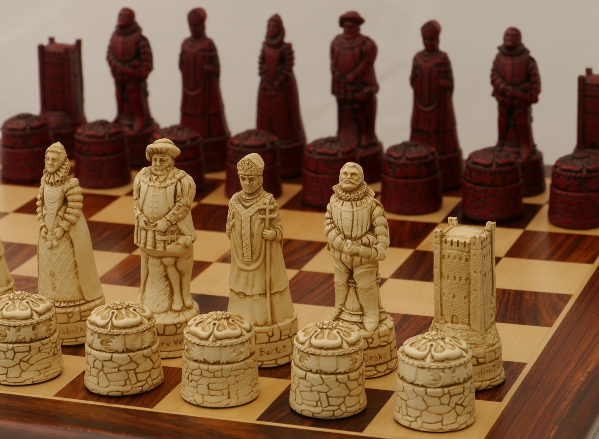 English Chess Pieces by Berkeley - Cardinal Red – Chess House