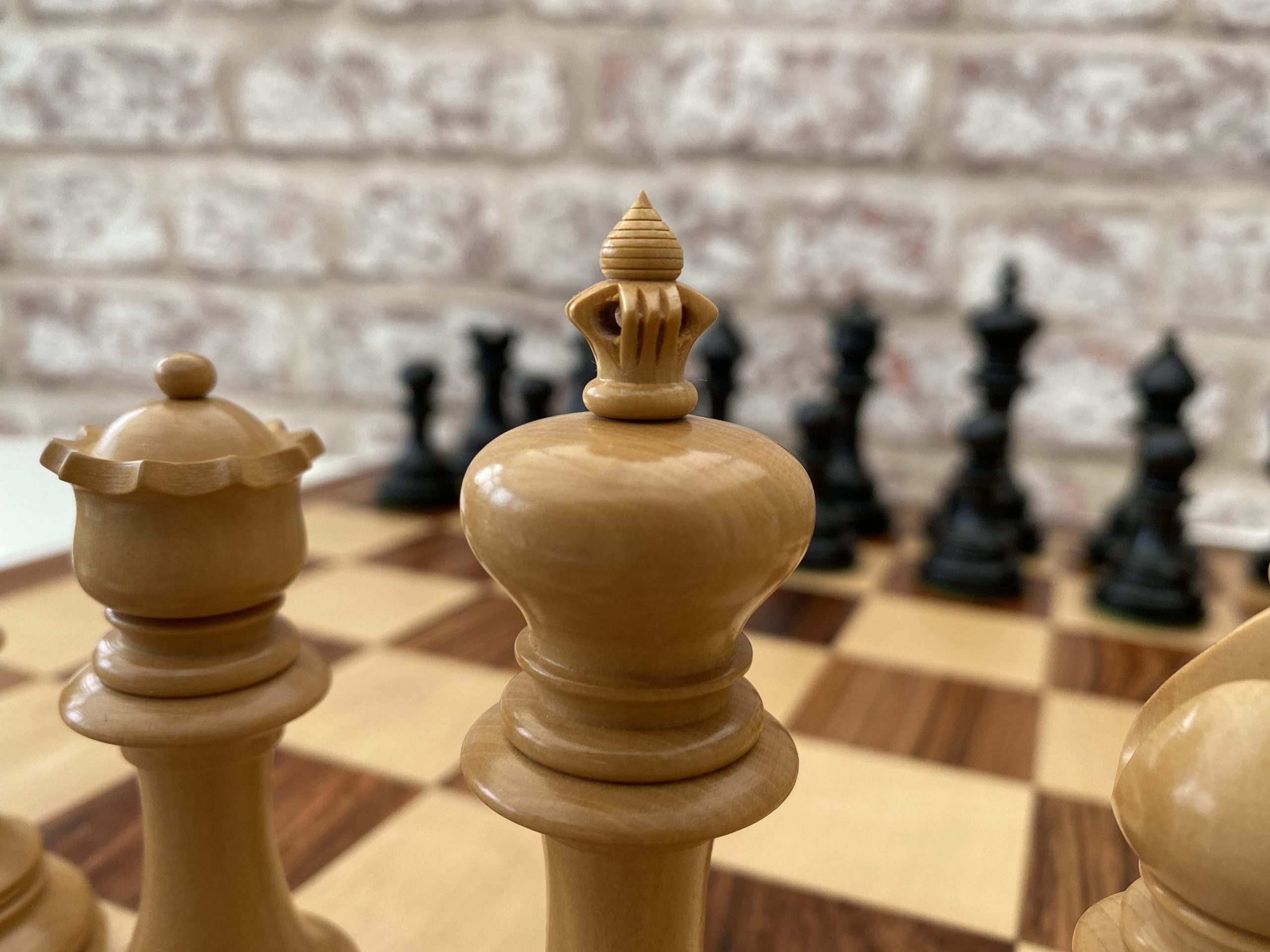 The Arabian - Triple Weighted Ebony Chess Pieces