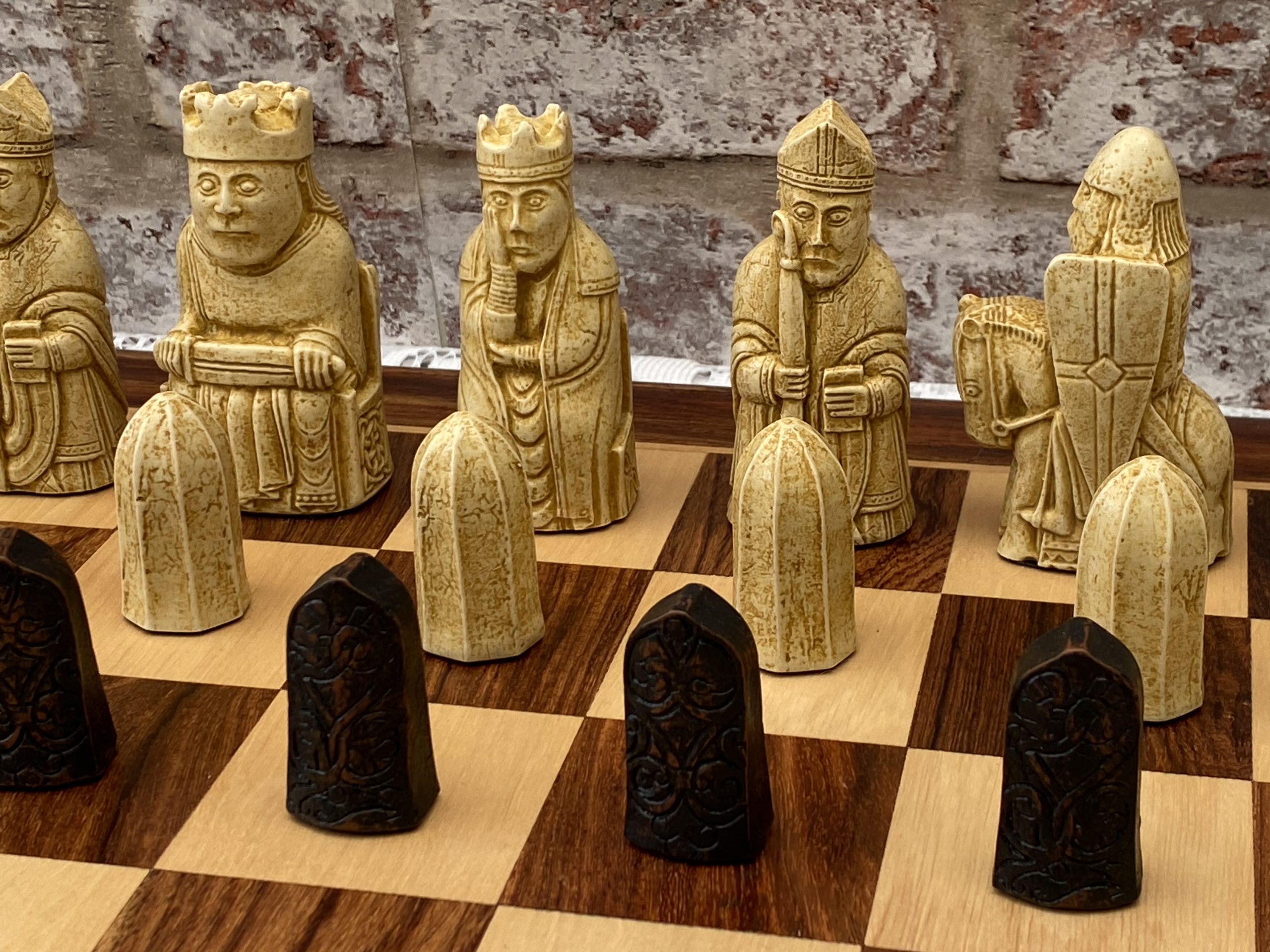  British Museum Chess Set Harry Potter Museum Local British  Museum chess lewis : Toys & Games