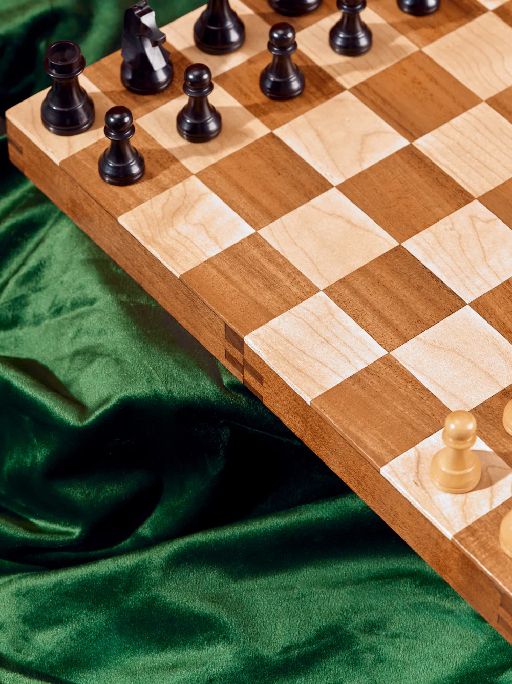 The World Chess PRO Edition 14" Travel Set