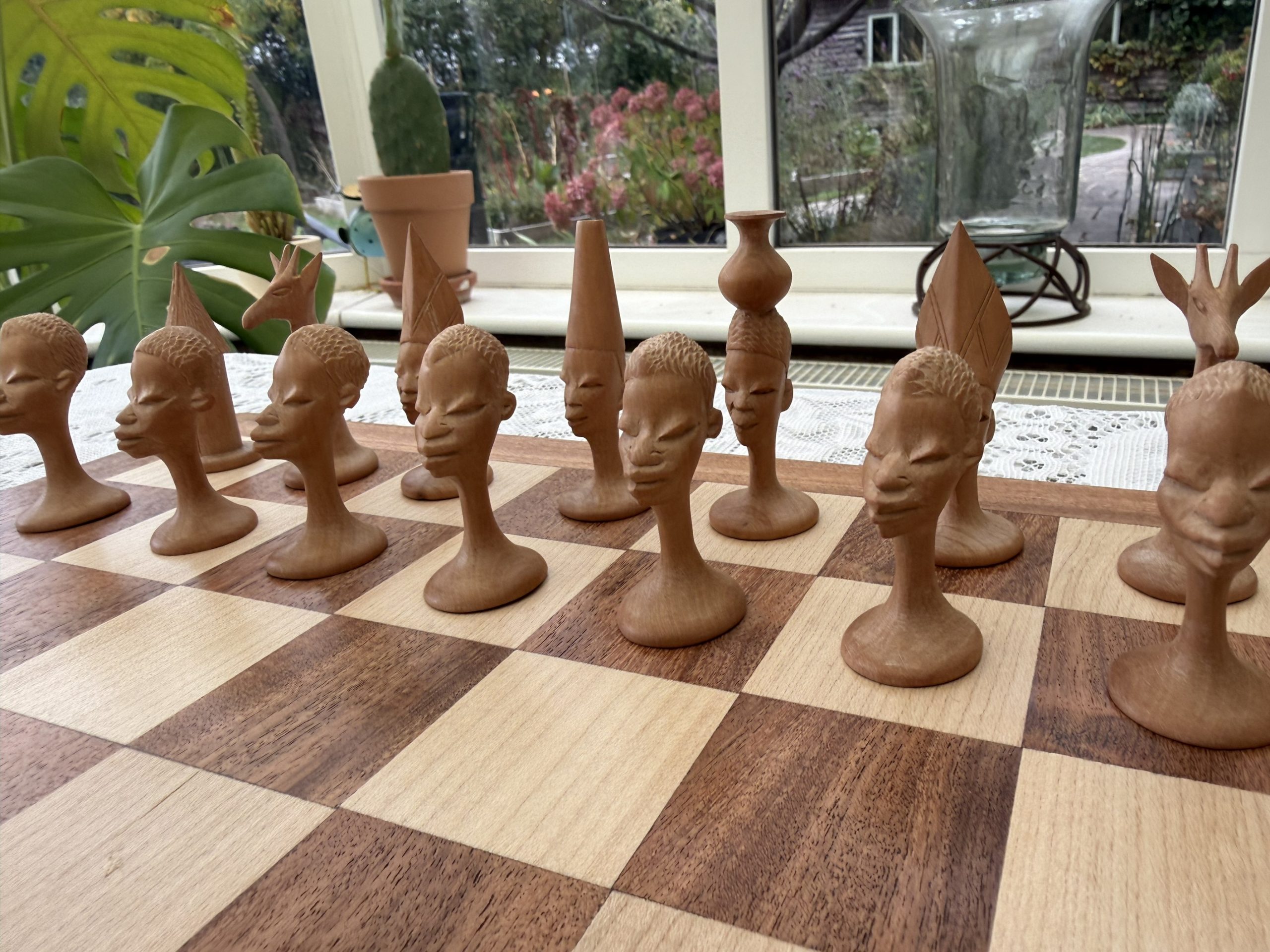 Vintage Makonde Tribal Chess Set - Hand Carved, East Africa 1950s/60s - Image 3